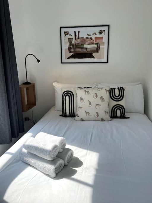 Central Chic 3 Bed, Great Location Winchester Exterior photo